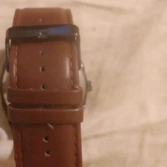 Fashionable watch - Picture 3 of 3